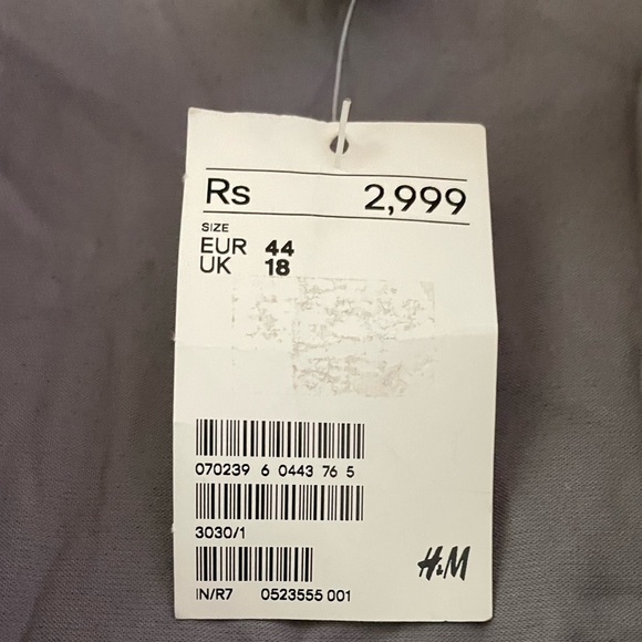 H&M wrap around Dress - Picture 3 of 4